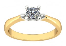 Pierścionek zaręczynowy...